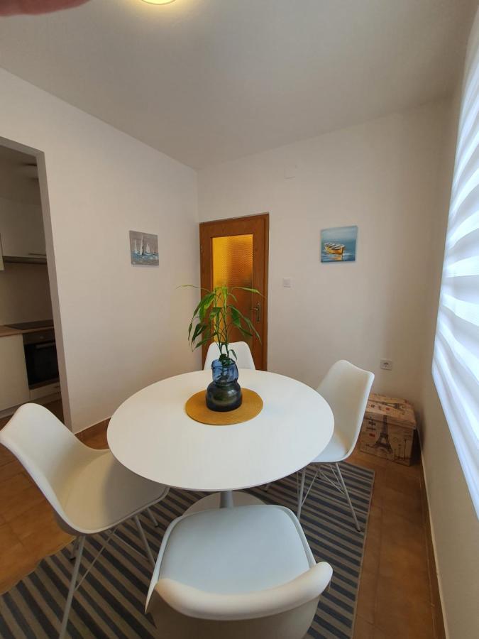 Apartments Luciana & Helena Pula Ngoại thất bức ảnh