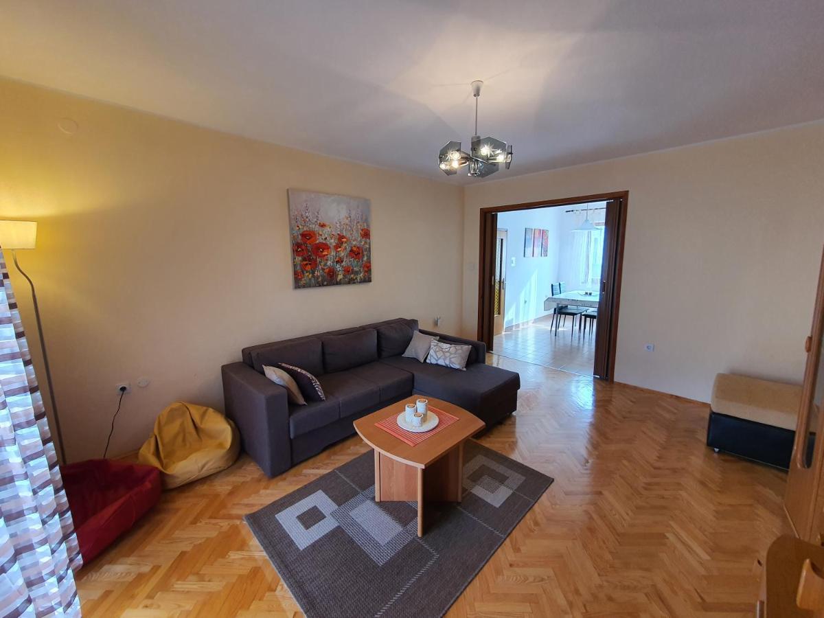 Apartments Luciana & Helena Pula Ngoại thất bức ảnh
